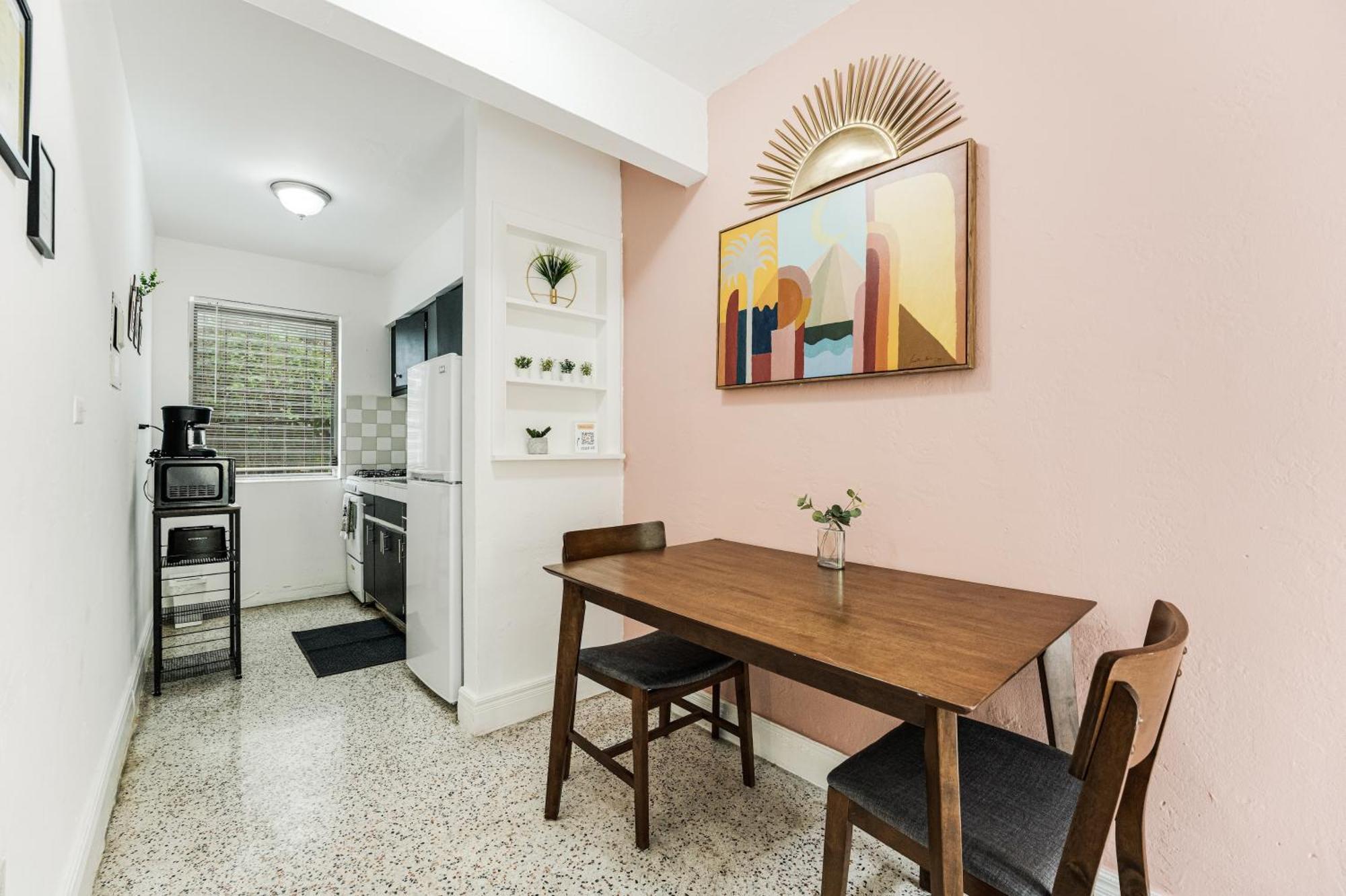 Vibrant 1 Bedr Oom Getaway Close To Brickell